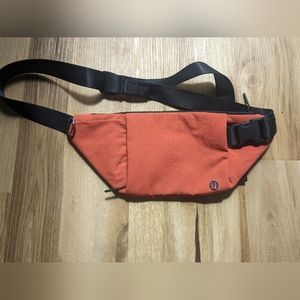 Lululemon Multi Pocket Belt Bag
